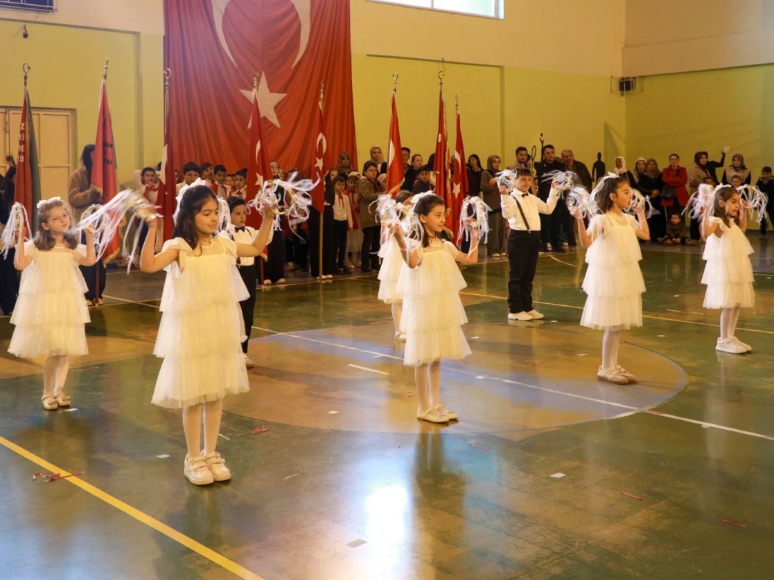 23 Nisan Ulusal Egemenlik ve Çocuk Bayramı