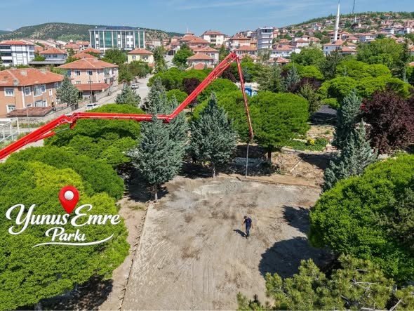 Yunus Emre Parkı’nda Yenileme Çalışmalarımız Devam Ediyor